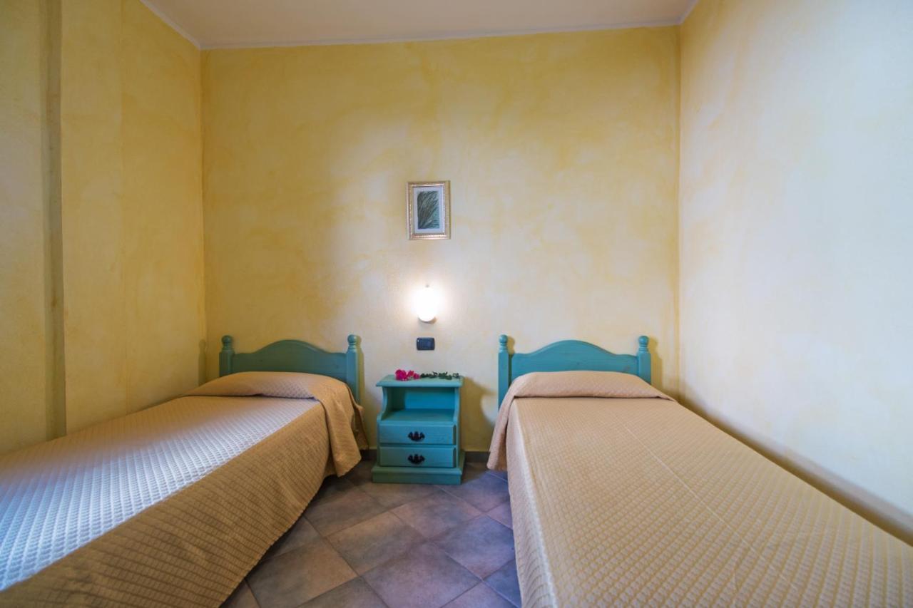 Residenza Gli Ontani Hotell Orosei Eksteriør bilde