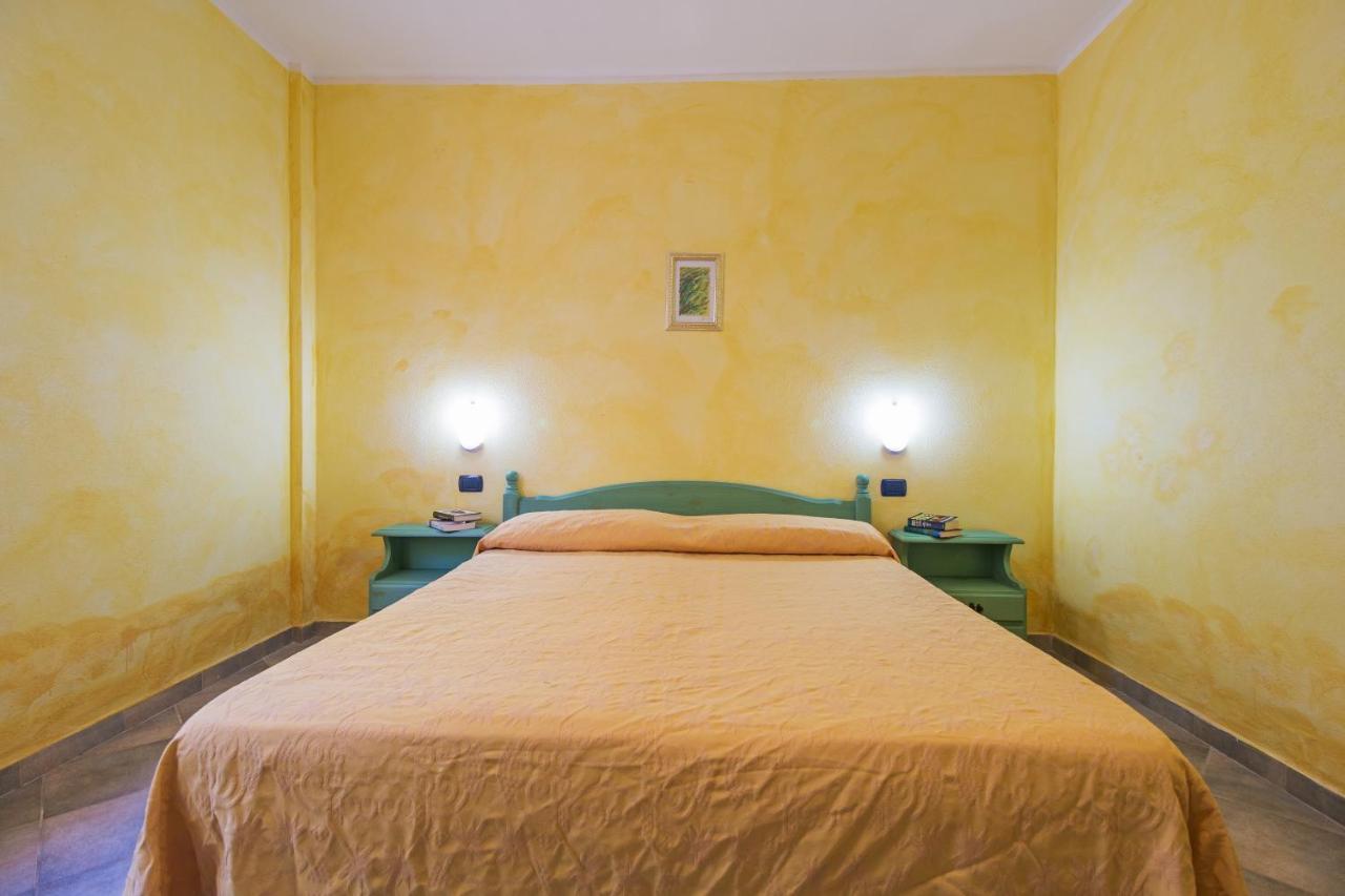 Residenza Gli Ontani Hotell Orosei Eksteriør bilde